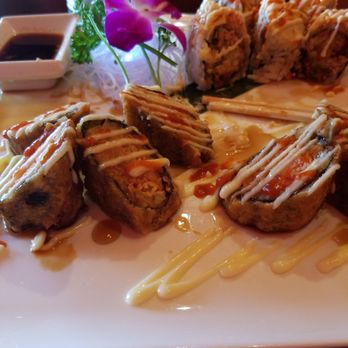 Yama Sushi - Volcano roll - Sushi Bars Near Me - Chesapeake, Virginia