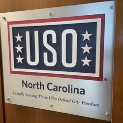 USO of North Carolina Charlotte - Sign on door