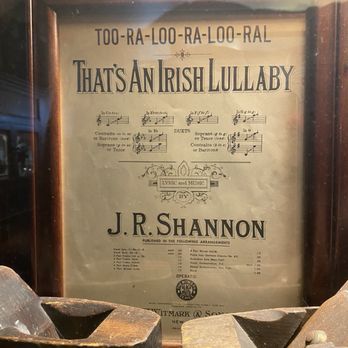 Kilkenny's Irish Pub - Decor - Pubs Near Me - Tulsa, Oklahoma Kilkenny's Irish Pub - Decor - Pubs Near Me - Tulsa, Oklahoma