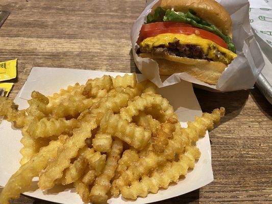 Shake Shack Green Hills by null