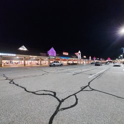 Tanger Outlets Tilton