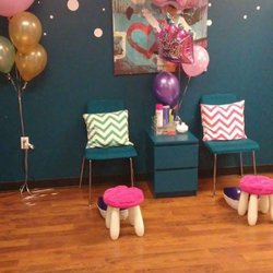 Little Ones Like Me - Sparkletini Spa Party set up
