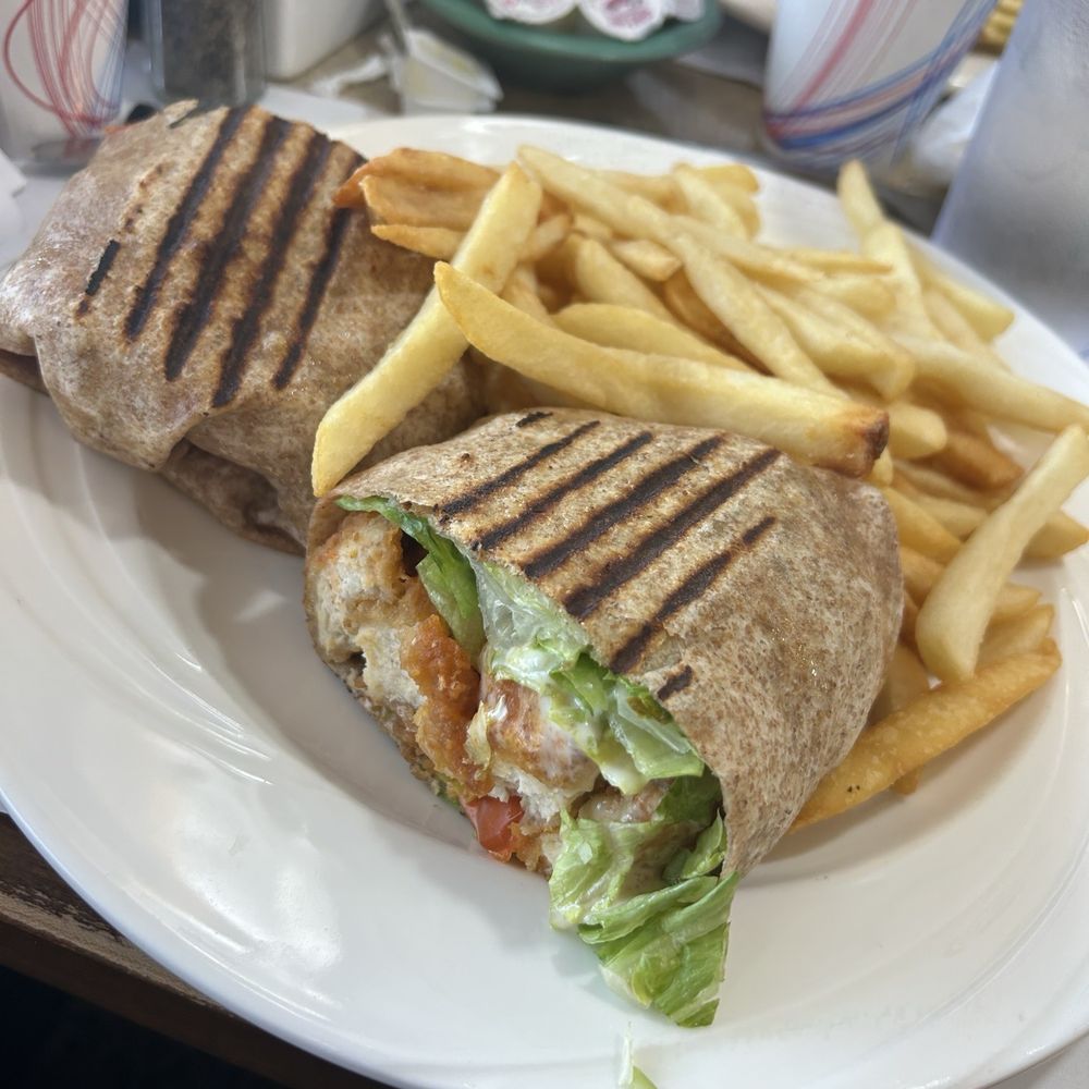 Metuchen Diner - 9. Buffalo Chicken Tender Wrap - Diners Near Me - Metuchen, New Jersey Metuchen Diner - 9. Buffalo Chicken Tender Wrap - Diners Near Me - Metuchen, New Jersey