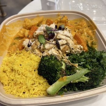 Aubergine Kitchen - COCONUT CURRY BOWL - Salad Near Me - Park City, Utah Aubergine Kitchen - COCONUT CURRY BOWL - Salad Near Me - Park City, Utah