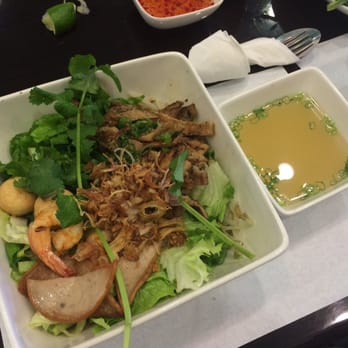 Pho Life - Mi kho thap cam - dried egg noodles combo - Vietnamese Near Me - Mays Landing, New Jersey Pho Life - Mi kho thap cam - dried egg noodles combo - Vietnamese Near Me - Mays Landing, New Jersey