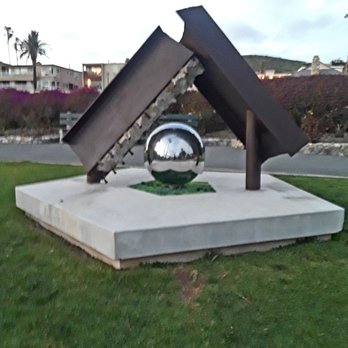 Heisler Park - Heisler Park; Title "Semper Memento" aka Reflecting Ball Sculpture by Artist Jorg Dubin: Two beams are from NYC World Trade Center - Parks Near Me - Laguna Beach, California Heisler Park - Heisler Park; Title "Semper Memento" aka Reflecting Ball Sculpture by Artist Jorg Dubin: Two beams are from NYC World Trade Center - Parks Near Me - Laguna Beach, California