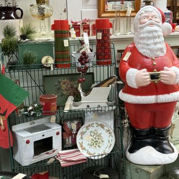 Albany Antique Mall - Vintage Christmas decor - Antiques Near Me - Albany, Oregon