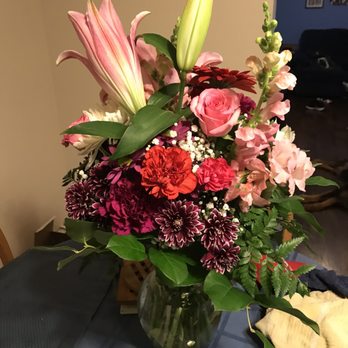 Mayer's Flower Cottage - Florists Near Me - Patchogue, New York