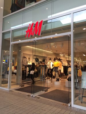 H M Fashion 大阪府大阪市北区茶屋町1番27号 大阪市 大阪府 Japan Phone Number Yelp