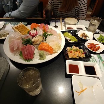 Awon - Medium sashimi combo - Japanese Near Me - Los Angeles, California