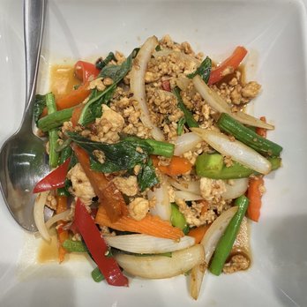 R Haan Thai - Thai Chicken w/Thai Basil & ground chicken - Thai Near Me - Chicago, Illinois