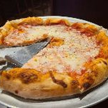 Basilico Italiano - Tasteless pizza - edible, but not good - Italian Near Me - Concord, North Carolina Basilico Italiano - Tasteless pizza - edible, but not good - Italian Near Me - Concord, North Carolina