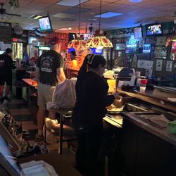 Sandy's Beef & Ale - Behind the bar