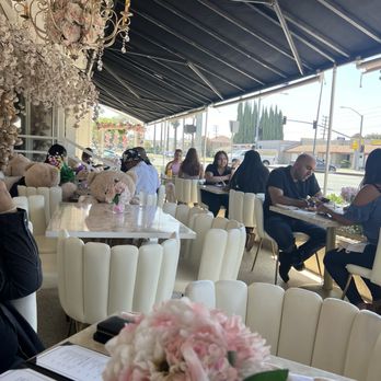 N Cafe - Patio - Breakfast & Brunch Near Me - Glendale, California