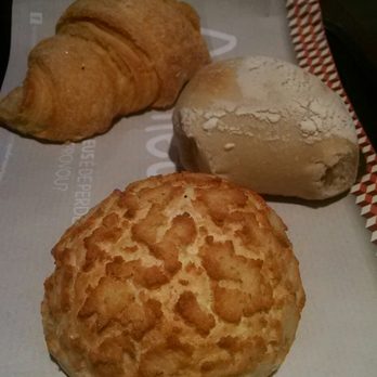 A Padaria Portuguesa Expo - 3 bread, 2 juices,  1 coffee for €6 and change. - Bakeries Near Me - Lisbon, 11