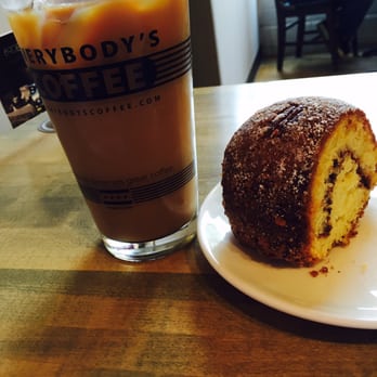 Everybody's Coffee - Iced latte and coffee cake - Coffee & Tea Near Me - Chicago, Illinois Everybody's Coffee - Iced latte and coffee cake - Coffee & Tea Near Me - Chicago, Illinois
