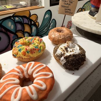 PURVÉ Donut Stop - Donuts Near Me - Honolulu, Hawaii PURVÉ Donut Stop - Donuts Near Me - Honolulu, Hawaii