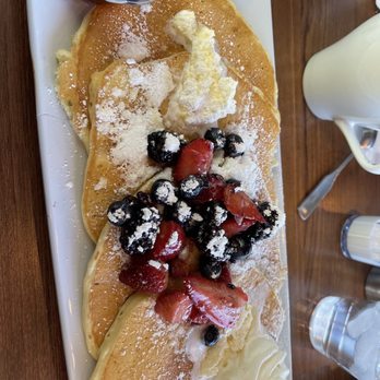 Joe's Farm Grill - Pancakes and berries - American Near Me - Gilbert, Arizona