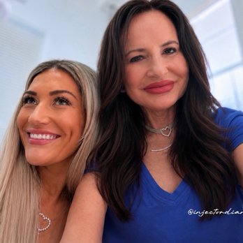 Young Again Cosmetic Injections - Selfie of Injector Diane & client - Aestheticians Near Me - Scottsdale, Arizona Young Again Cosmetic Injections - Selfie of Injector Diane & client - Aestheticians Near Me - Scottsdale, Arizona