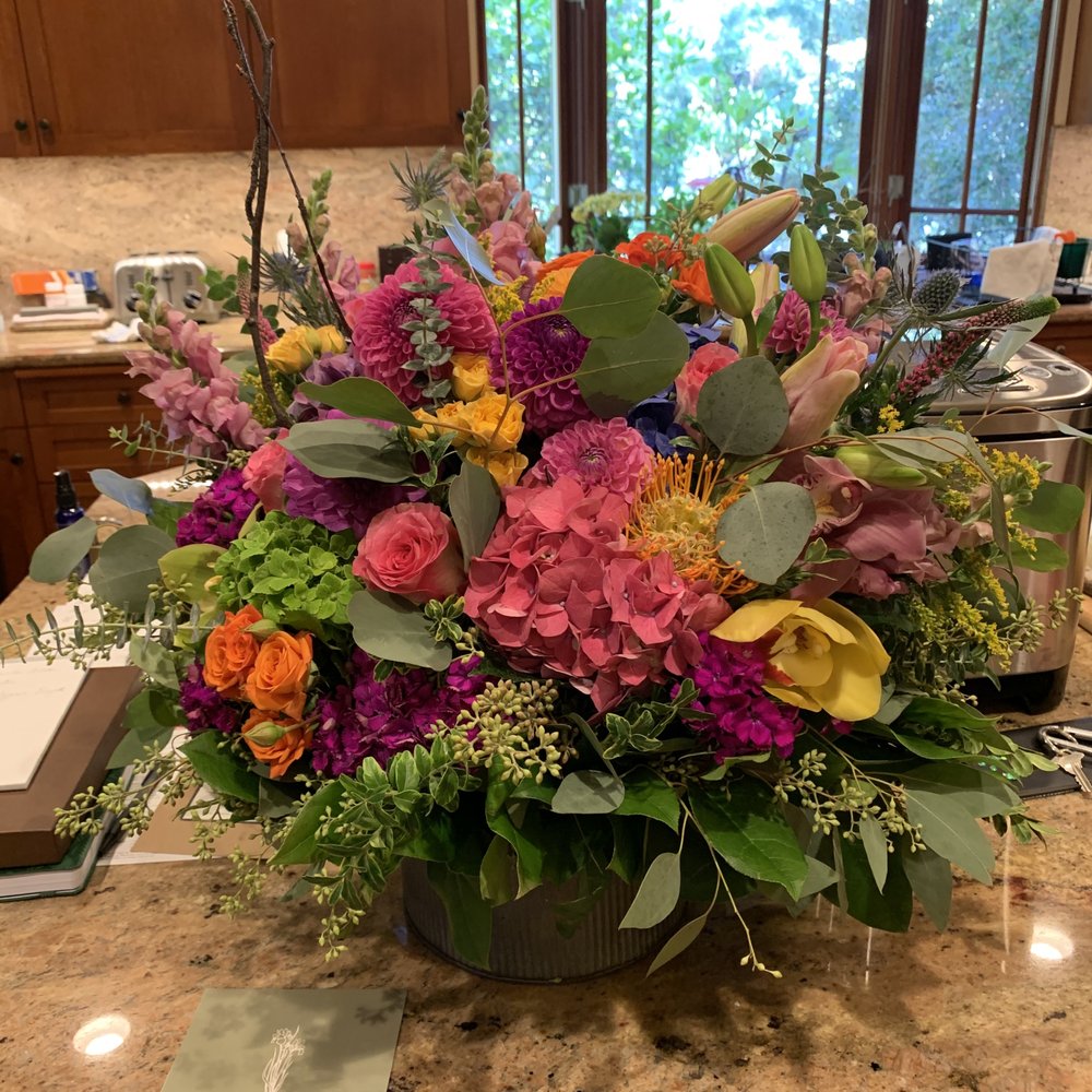 Brad Larsen Florals - Bouquet for friend's retirement - Florists Near Me - Pasadena, California Brad Larsen Florals - Bouquet for friend's retirement - Florists Near Me - Pasadena, California
