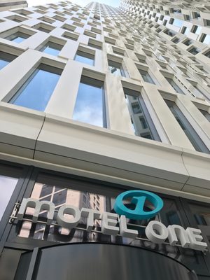 Hotel Motel One Berlin-Tiergarten by null
