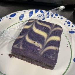 Ube cheesecake bar