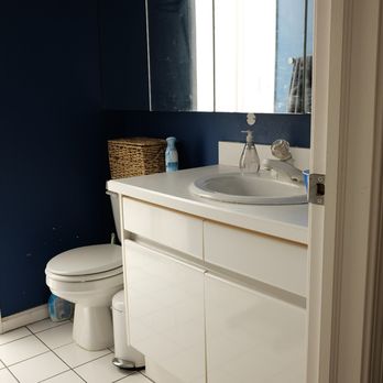 IRPINO Construction - The old toilet and vanity. - General Contractors Near Me - Chicago, Illinois