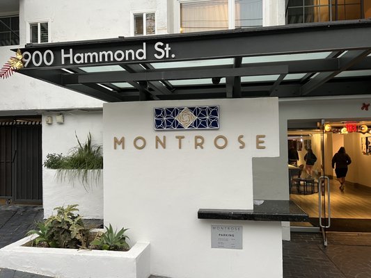 Montrose at Beverly Hills by null