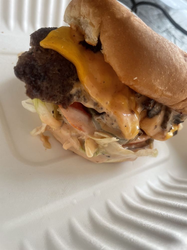 Food from Slyderz Grill