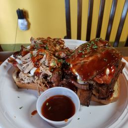 Pulled Pork Sandwich Pulled Pork Sandwich