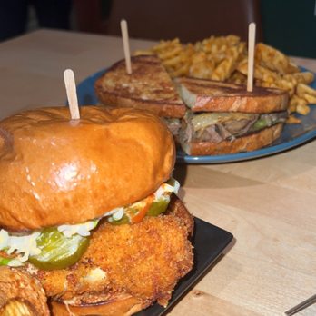 Yafa Cafe - Yafa Fried Chicken Sandwich Lamb Haneeth Sandwich - Cafes Near Me - Brooklyn, New York Yafa Cafe - Yafa Fried Chicken Sandwich Lamb Haneeth Sandwich - Cafes Near Me - Brooklyn, New York