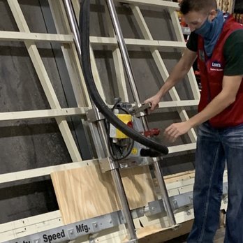 Lowe's Home Improvement - Thank you, Daylon, for going above and beyond the call of duty! - Hardware Stores Near Me - Austin, Texas Lowe's Home Improvement - Thank you, Daylon, for going above and beyond the call of duty! - Hardware Stores Near Me - Austin, Texas