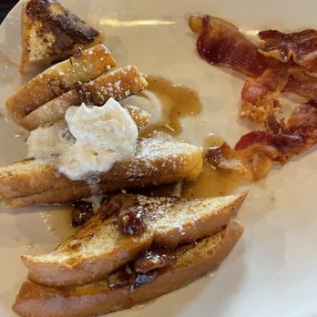 Irrationale Kitchen + Taps - Sourdough French toast - New American Near Me - Cookeville, Tennessee Irrationale Kitchen + Taps - Sourdough French toast - New American Near Me - Cookeville, Tennessee