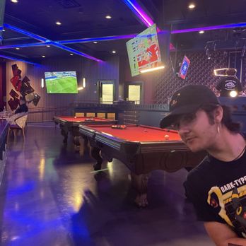 Showdown Social - Sports Bars Near Me - Alpharetta, Georgia Showdown Social - Sports Bars Near Me - Alpharetta, Georgia