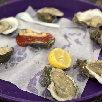 J's Seafood Dock - Seafood Near Me - New Orleans, Louisiana
