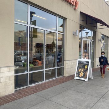 Sheng Kee Bakery & Cafe - Front of the bakery - Bakeries Near Me - Daly City, California