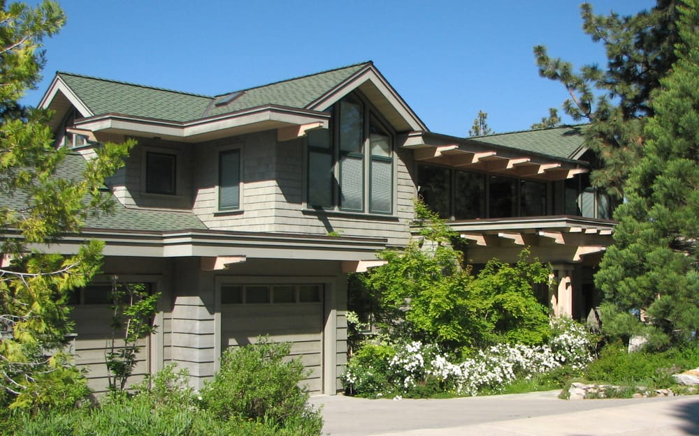 Slide of Mills Roofing