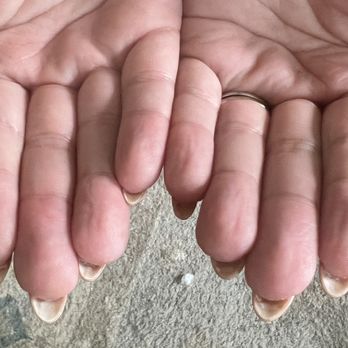 Trust Nails & Spa - Did not clean the dip powder under my nails - Eyelash Service Near Me - Kissimmee, Florida