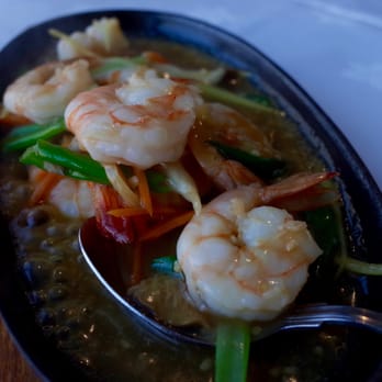 Keis Peking Restaurant - Chun Ha (King prawns with ginger & spring onions with wine sauce) Restaurant £10.50, T-away £7.50 - Chinese Near Me - Reading, RDG Keis Peking Restaurant - Chun Ha (King prawns with ginger & spring onions with wine sauce) Restaurant £10.50, T-away £7.50 - Chinese Near Me - Reading, RDG