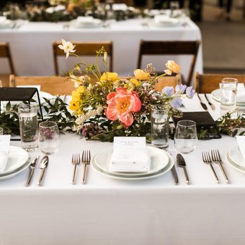 Stems Brooklyn - Table setting - Florists Near Me - Brooklyn, New York