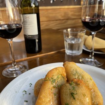 Vino e Cucina - Fiori Di Zucchina - Italian Near Me - Long Beach, California Vino e Cucina - Fiori Di Zucchina - Italian Near Me - Long Beach, California