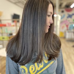 Ella and Oak Salon - Hair by Rhawnie