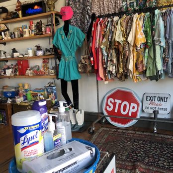 Top Shelf Vintage - COVID sanitizing section at the entrance - Used, Vintage & Consignment Near Me - Pawtucket, Rhode Island
