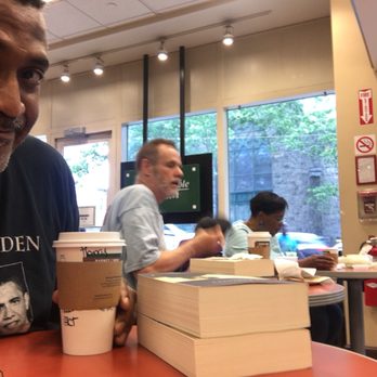 Barnes and Noble - Bookstores Near Me - Brooklyn, New York