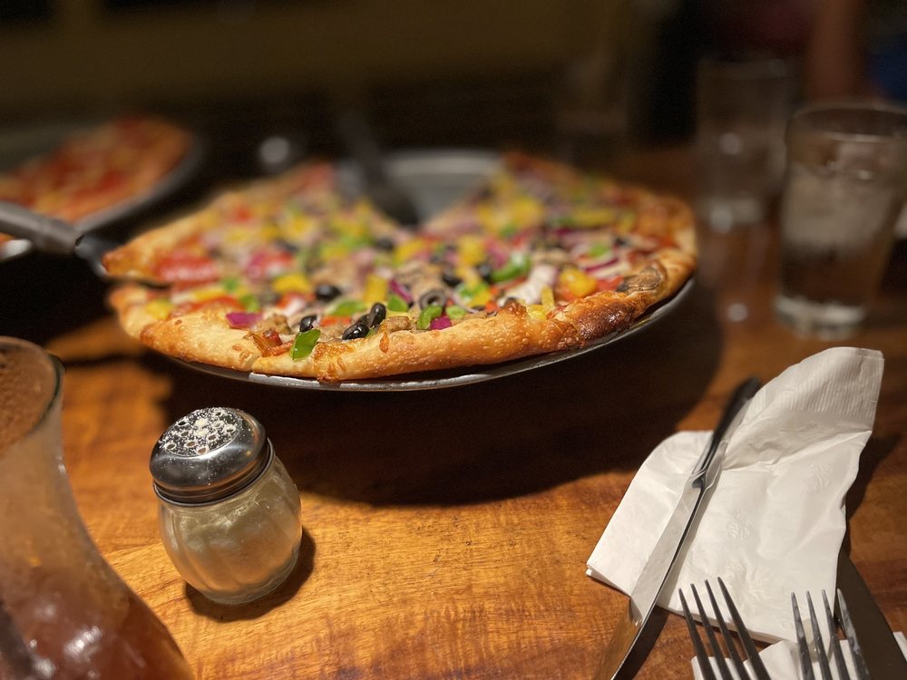 Hideaways Pizza Pub