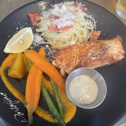 White Butter Salmon, flavorful meal White Butter Salmon, flavorful meal