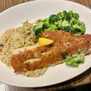 Chester's Kitchen and Bar - Parmesan crusted walleye was a real treat with perfectly cooked and seasoned broccoli - New American Near Me - Rochester, Minnesota
