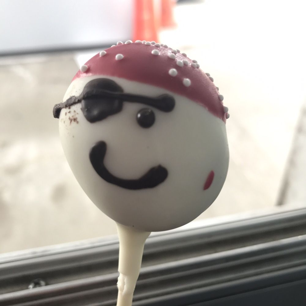 Starbucks - Awww I've never seen this sort of cake pop before - Coffee & Tea Near Me - Denver, Colorado