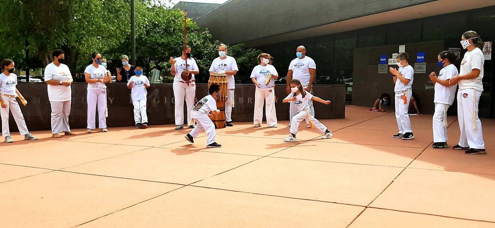 Abada Capoeira Dc Logo