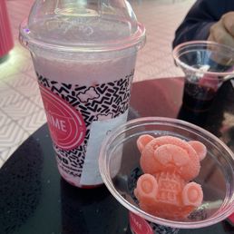 Iced Strawberry Drink with Ice Bear (Not Drowned) Iced Strawberry Drink with Ice Bear (Not Drowned)